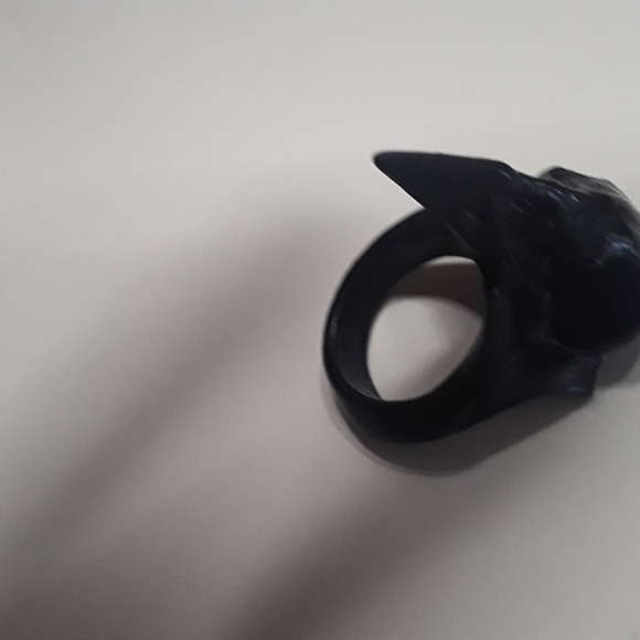 ONE OF A KIND handmade marble black crow skull ring size 10 - Picture 7 of 10